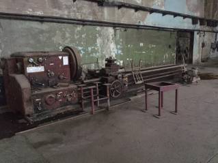 Продаем Токарно-винторезный станок  ДИП-500
